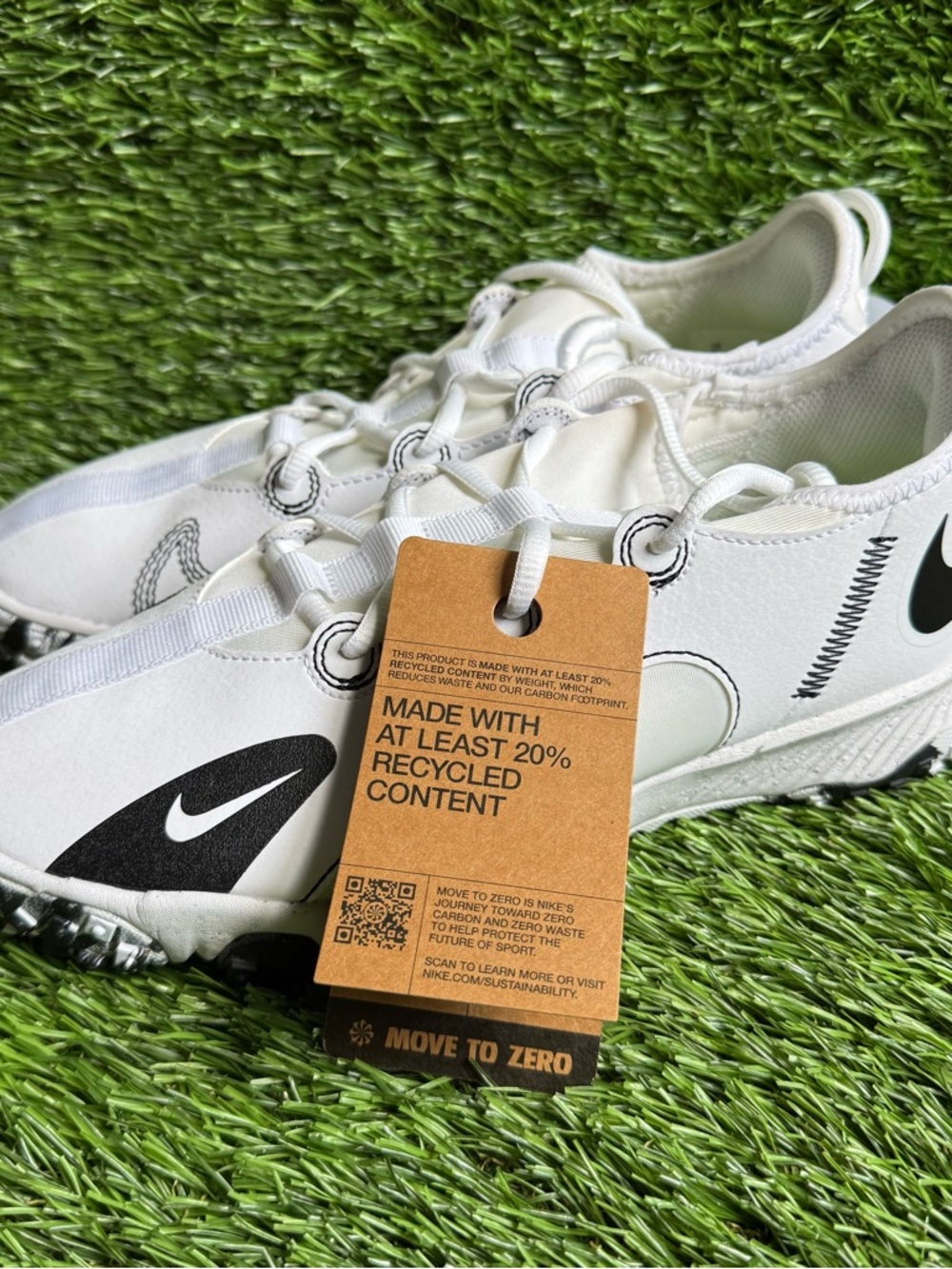Nike Future Field Turf GS White Black Size 6Y Baseball DJ6949-103 New Shoes